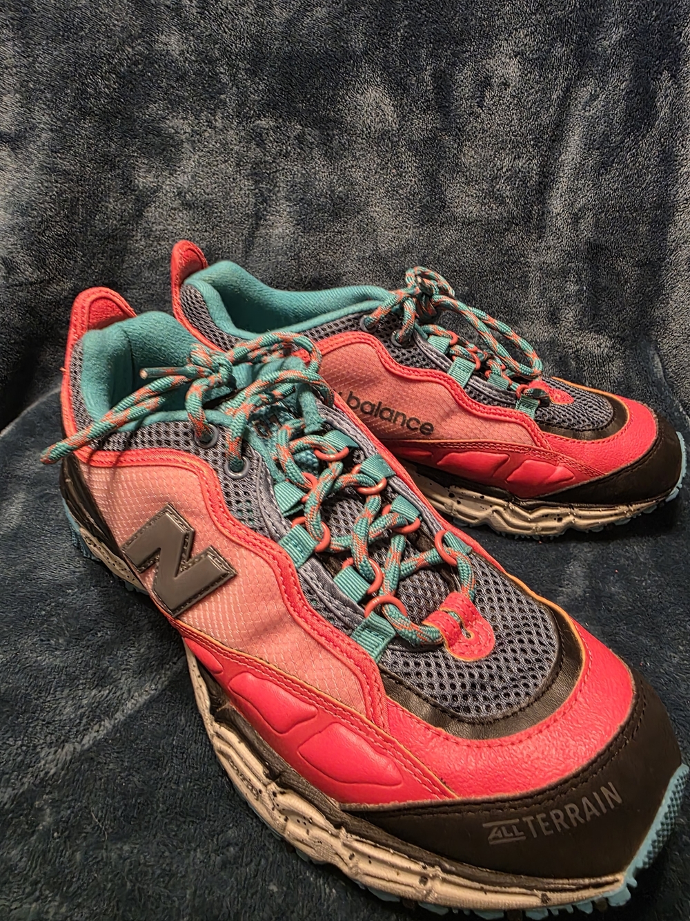 New Balance Women’s Red & Teal Trail Sneakers